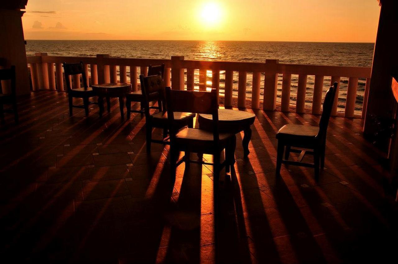 Happy Ripples Beach Resort Mabilao Exterior foto